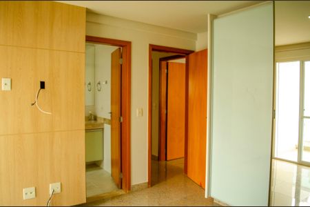 Apartamento para alugar com 146m², 4 quartos e 2 vagas