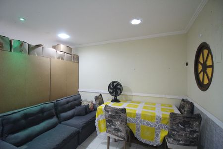 Sala de kitnet/studio para alugar com 1 quarto, 62m² em Olinda, Nilópolis