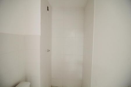 Apartamento à venda com 34m², 2 quartos e sem vaga Apartamento à venda com 34m², 2 quartos e sem vagaBanheiro