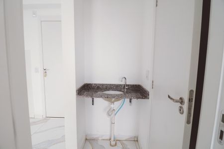 Apartamento à venda com 34m², 2 quartos e sem vaga Apartamento à venda com 34m², 2 quartos e sem vagaBanheiro