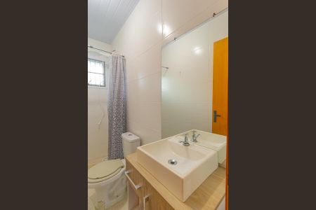 Casa para alugar com 50m², 2 quartos e 1 vaga Casa para alugar com 50m², 2 quartos e 1 vagaBanheiro