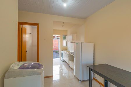 Casa para alugar com 50m², 2 quartos e 1 vaga Casa para alugar com 50m², 2 quartos e 1 vagaSala/Cozinha