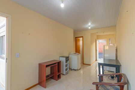Casa para alugar com 50m², 2 quartos e 1 vaga Casa para alugar com 50m², 2 quartos e 1 vagaSala