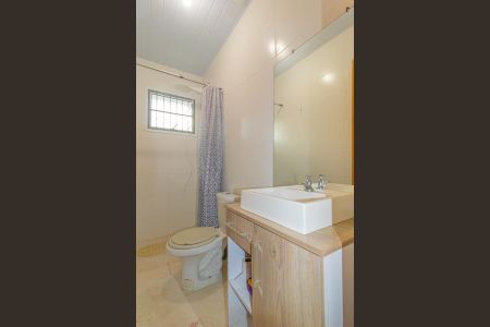 Casa para alugar com 50m², 2 quartos e 1 vaga Casa para alugar com 50m², 2 quartos e 1 vagaBanheiro