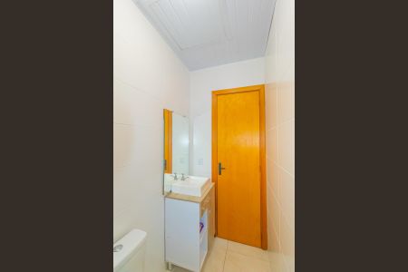 Casa para alugar com 50m², 2 quartos e 1 vaga Casa para alugar com 50m², 2 quartos e 1 vagaBanheiro
