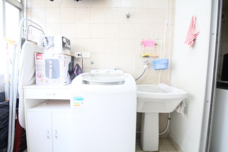 Apartamento à venda com 70m², 3 quartos e 1 vagaÁrea de Serviço