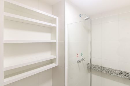 Apartamento à venda com 51m², 2 quartos e 1 vaga Apartamento à venda com 51m², 2 quartos e 1 vagaBanheiro Social