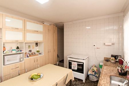 Casa à venda com 133m², 3 quartos e 2 vagasCozinha