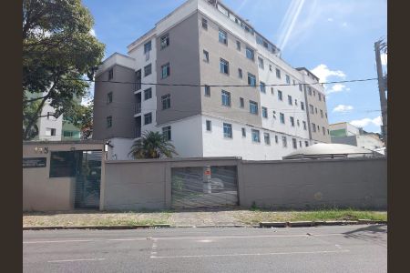 Apartamento para alugar com 62m², 3 quartos e 1 vaga Apartamento para alugar com 62m², 3 quartos e 1 vagaFachada