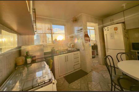 Cozinha de apartamento à venda com 3 quartos, 95m² em Santa Efigênia, Belo Horizonte
