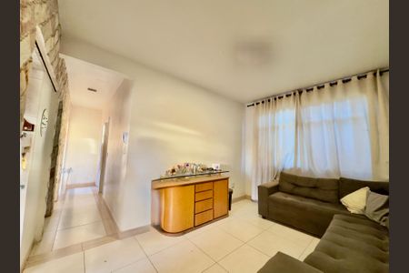 Sala de apartamento à venda com 3 quartos, 95m² em Santa Efigênia, Belo Horizonte