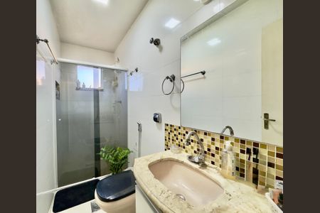 Apartamento à venda com 95m², 3 quartos e 1 vaga Apartamento à venda com 95m², 3 quartos e 1 vagaBanheiro