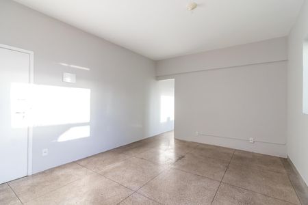 Sala de casa para alugar com 1 quarto, 50m² em Parque Peruche, São Paulo