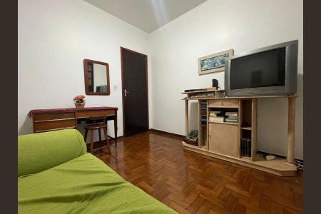 Casa à venda com 133m², 3 quartos e 2 vagas Casa à venda com 133m², 3 quartos e 2 vagasQuarto