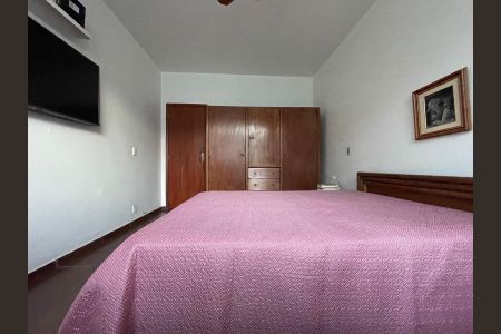 Casa à venda com 133m², 3 quartos e 2 vagas Casa à venda com 133m², 3 quartos e 2 vagasQuarto