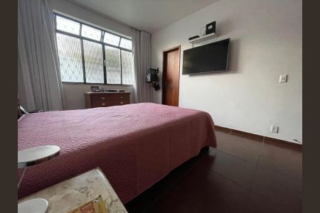 Casa à venda com 133m², 3 quartos e 2 vagas Casa à venda com 133m², 3 quartos e 2 vagasQuarto