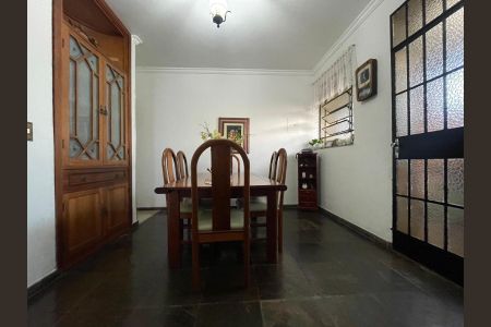 Casa à venda com 133m², 3 quartos e 2 vagas Casa à venda com 133m², 3 quartos e 2 vagasSala de Jantar