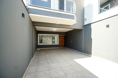 Garagem de casa à venda com 3 quartos, 139m² em Vila Carrão, São Paulo