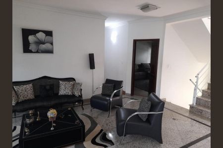 Casa para alugar com 680m², 5 quartos e 8 vagas Casa para alugar com 680m², 5 quartos e 8 vagasSala