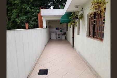 Casa para alugar com 680m², 5 quartos e 8 vagas Casa para alugar com 680m², 5 quartos e 8 vagasGaragem