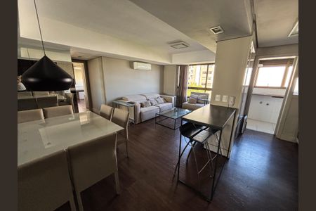Sala de apartamento para alugar com 2 quartos, 72m² em Petrópolis, Porto Alegre