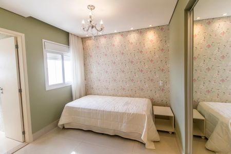 Apartamento à venda com 202m², 3 quartos e 4 vagasSuíte 2