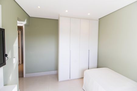 Apartamento à venda com 202m², 3 quartos e 4 vagasBanheiro da Suíte