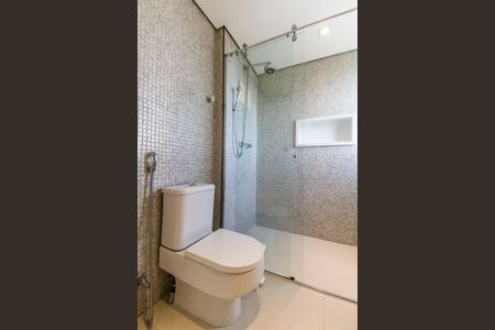 Apartamento à venda com 202m², 3 quartos e 4 vagasBanheiro da Suíte