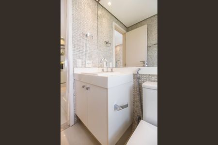 Apartamento à venda com 202m², 3 quartos e 4 vagasBanheiro da Suíte