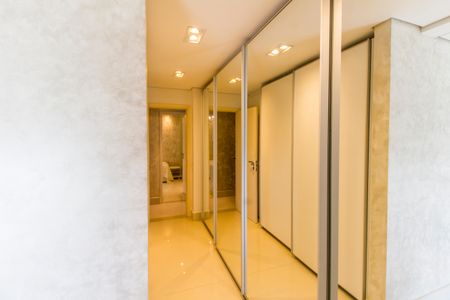 Apartamento à venda com 202m², 3 quartos e 4 vagasCloset da suíte