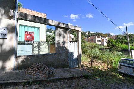 Casa para alugar com 38m², 1 quarto e sem vagaFachada