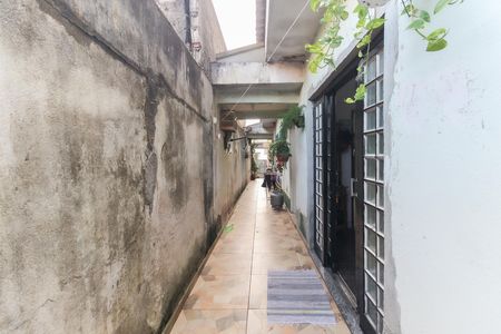 Casa para alugar com 240m², 3 quartos e 1 vaga Casa para alugar com 240m², 3 quartos e 1 vagaCorredor Externo