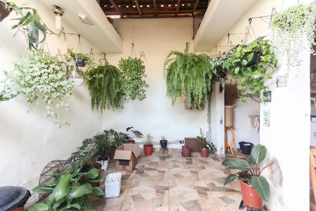 Casa para alugar com 240m², 3 quartos e 1 vaga Casa para alugar com 240m², 3 quartos e 1 vagaQuintal