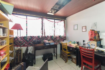 Casa para alugar com 240m², 3 quartos e 1 vaga Casa para alugar com 240m², 3 quartos e 1 vagaVaranda