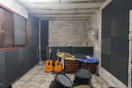 Casa para alugar com 240m², 3 quartos e 1 vaga Casa para alugar com 240m², 3 quartos e 1 vagaQuarto de Serviço