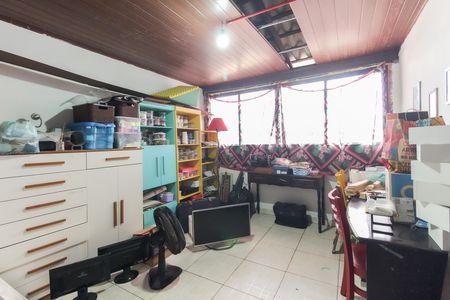 Casa para alugar com 240m², 3 quartos e 1 vaga Casa para alugar com 240m², 3 quartos e 1 vagaVaranda