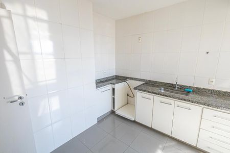 Apartamento para alugar com 78m², 3 quartos e 2 vagas Apartamento para alugar com 78m², 3 quartos e 2 vagasCozinha