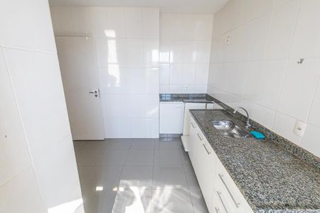 Apartamento para alugar com 78m², 3 quartos e 2 vagas Apartamento para alugar com 78m², 3 quartos e 2 vagasCozinha