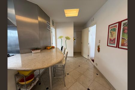 Apartamento à venda com 3 quartos, 196m² em Bela Vista, São Paulo