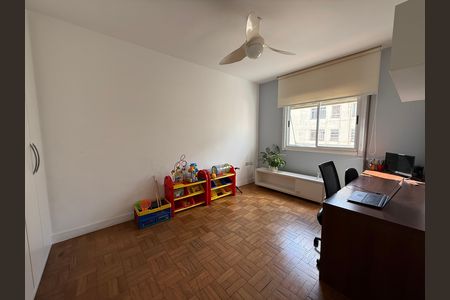 Apartamento à venda com 196m², 3 quartos e 1 vaga