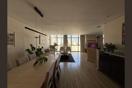 Apartamento à venda com 196m², 3 quartos e 1 vaga