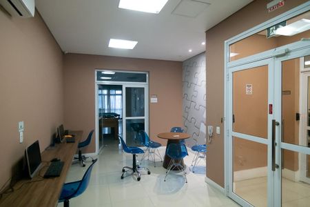 Studio à venda com 35m², 0 quarto e 1 vaga Studio à venda com 35m², 0 quarto e 1 vagaCoworking