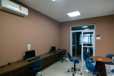 Studio à venda com 35m², 0 quarto e 1 vaga Studio à venda com 35m², 0 quarto e 1 vagaCoworking