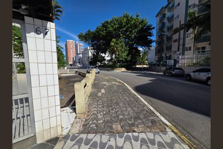 Apartamento para alugar com 65m², 2 quartos e 1 vaga Apartamento para alugar com 65m², 2 quartos e 1 vagaFachada
