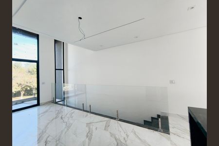 Casa de condomínio à venda com 145m², 3 quartos e 4 vagasSala