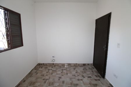 Casa para alugar com 80m², 2 quartos e 2 vagasQuarto 1