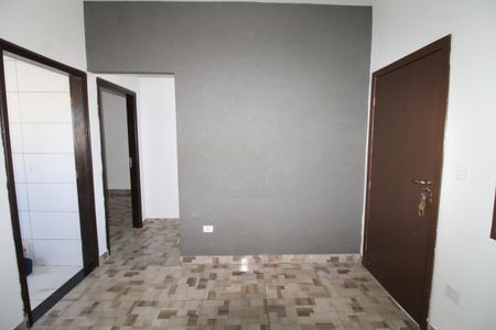 Casa para alugar com 80m², 2 quartos e 2 vagasSala