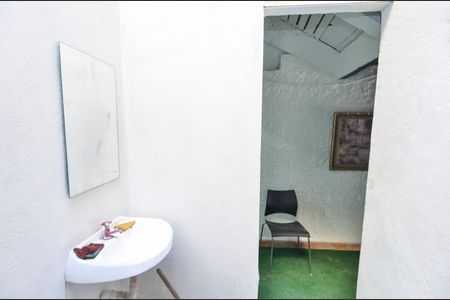 Casa à venda com 160m², 2 quartos e 1 vagaBanheiro