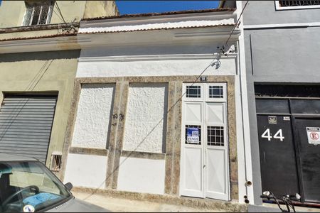Casa à venda com 160m², 2 quartos e 1 vagaFachada