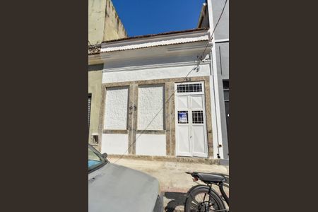 Casa à venda com 160m², 2 quartos e 1 vagaFachada